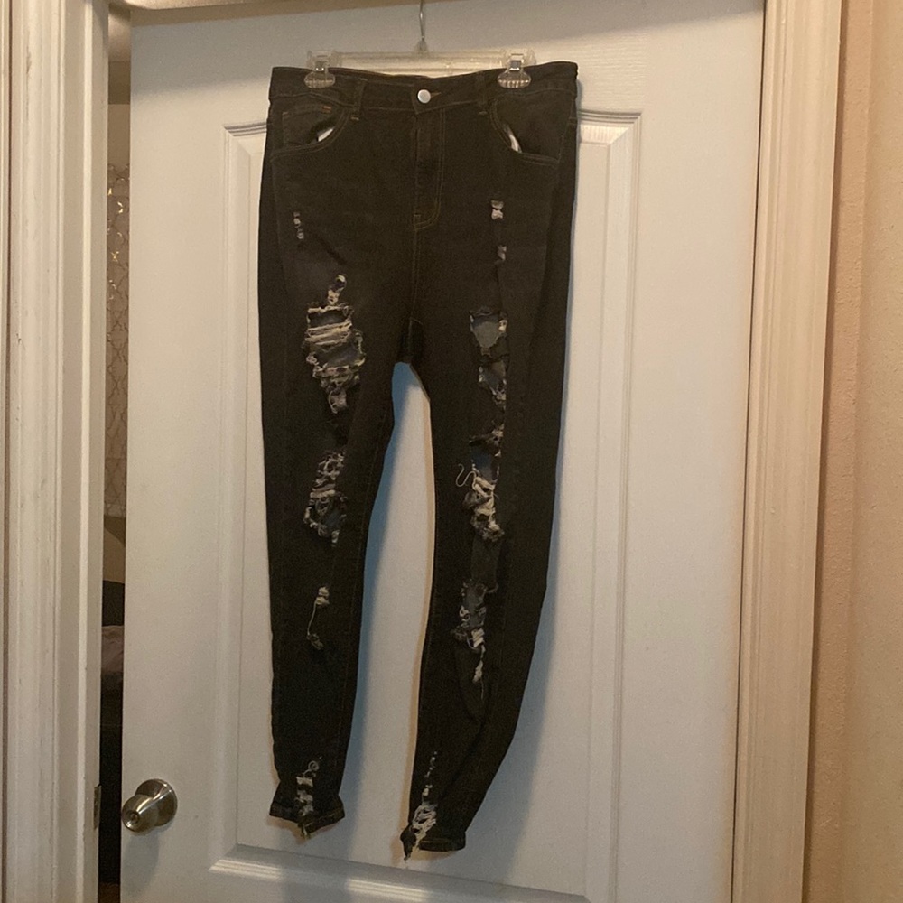 Black Ripped Jeans